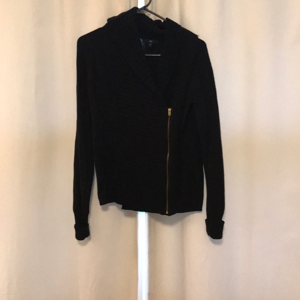 Gap black zip up wrap sweater
